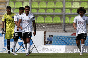 Colo Colo volvió a ser un desastre: Fue goleado por Wanderers sin siquiera patear al arco y sigue siendo el colista del Torneo Nacional