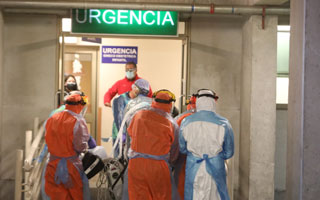 Chile reporta por tercer día consecutivo más de 2 mil contagios nuevos: Casos activos son los más altos en 103 jornadas