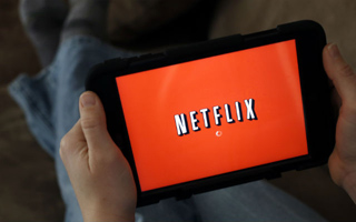 ¿Funcionará en el celular?: Las dudas tras el anuncio de Netflix de cobrar por compartir contraseña
