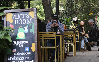 Municipios apuestan por mantener el uso de terrazas para fomentar el consumo en locales: "Ha sido un beneficio"