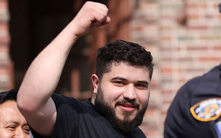 Tiroteo en el metro de Nueva York: Las personas que se pelean la recompensa por dar el paradero del sospechoso