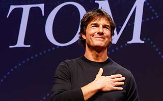 Tom Cruise fue ovacionado de pie en Cannes en la premiere de &#34;Top Gun&#34; y recibió sorpresiva Palma de Oro