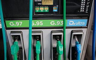 Enap anuncia caída en el precio de todos los combustibles a partir de este jueves