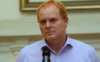 Edwards explica su salida del Partido Republicano y aborda comparaciones con postura de Milei en Argentina