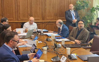 Comisiones de Salud critican a Aguilera por &#34;ideologización&#34; en debate por isapres: &#34;Está sobrepasado&#34;
