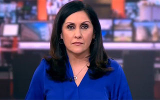 Presentadora de la BBC se disculpa tras ser captada haciendo gesto obsceno: &#34;Lo siento si ofendí a alguien&#34;