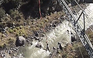 Joven de 23 años muere tras realizar salto en bungee en San José de Maipo
