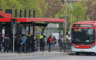 Récord tras el 18-O: Abril registra la mayor cifra de validaciones en buses públicos desde el estallido