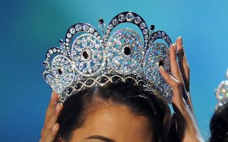 Políticos, económicos, de corrupción y abusos: Los escándalos que remecen a la industria del Miss Universo