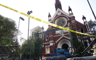 18-O: Diez años de cárcel para único culpable por incendio a la Iglesia de Carabineros