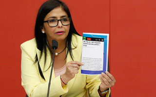 Vicepresidenta venezolana aborda deportaciones de observadores: &#34;Solo gente con dignidad puede entrar&#34;
