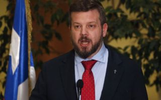 Kaiser dice que por ahora corre en primera vuelta y que indultará a uniformados condenados en el estallido social