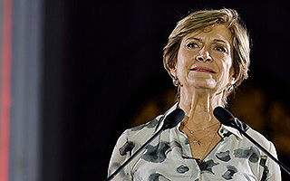 Cadem: Matthei (17&#37;) sigue liderando presidencial, pero mayoría (34&#37;) no votaría por ningún candidato