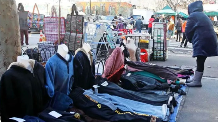 Ferias libres conviven con el comercio informal e ilegal