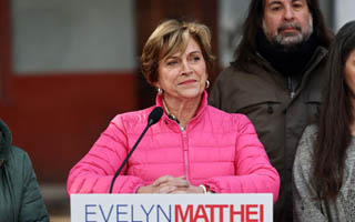 Matthei a la baja: ¿Cómo repuntar en semanas claves para su candidatura?