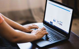 ¿Vulneración de datos?: El intenso debate legal abierto por &#34;certificado laboral&#34; ofrecido por startup