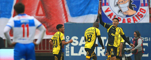 El sólido líder Coquimbo Unido goleó a la diezmada UC y sueña a lo grande en el Torneo: Mira los goles