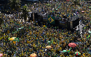 Miles de seguidores de Bolsonaro se manifiestan en Brasil tras sanciones de EE.UU.