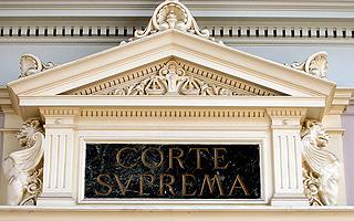 Suprema ordena investigar a funcionarios que habrían concurrido a casinos de juegos estando con licencia