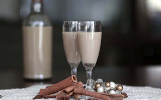 Ranking de prestigiosa revista gastronómica reconoce a un cóctel chileno entre los 20 mejores del mundo