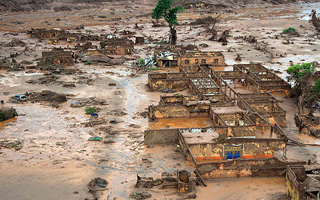Declaran responsable a gigante minero de uno de los peores desastres ecológicos de Brasil