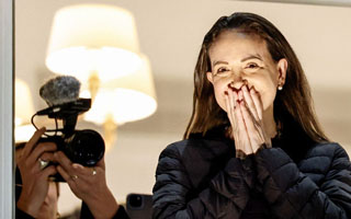 La odisea de Machado para recibir el Nobel de la Paz: Viajes secretos, un vestido prestado y el reencuentro con sus hijos