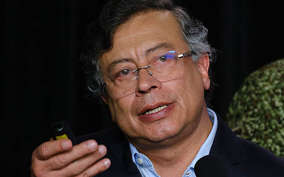 &#34;Vienen los vientos de la muerte&#34;: La expresión con la que Petro aludió al triunfo de Kast