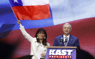 Un discurso "moderado" en que "comenzó a administrar expectativas": Análisis a la primera alocución de Kast