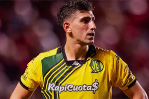 "Es desequilibrante, decisivo, marca diferencias": El volante argentino que se convertiría en nuevo refuerzo de la UC... Mira cómo juega