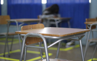 Análisis al Censo 2024: Estudio revela que en 10 regiones del país las personas no completan educación obligatoria