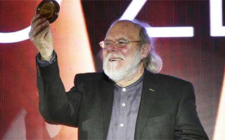 Muere Julio Zegers, destacado compositor nacional y doble ganador del Festival de Viña