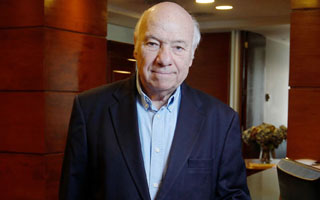 Vittorio Corbo llama a no dejar un "amarre" de funcionarios públicos "como se hizo al final del gobierno militar"