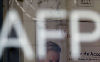 "Nuestra": Funcionarios municipales buscan crear una AFP "de propiedad de los trabajadores"