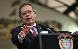 Petro acusa sin pruebas persecución de colombianos en Chile, Argentina y EE.UU. y los invita a volver a su país