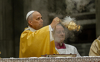 Envió un mensaje de "caridad y esperanza": El papa León XIV celebra su primera misa de Navidad en el Vaticano