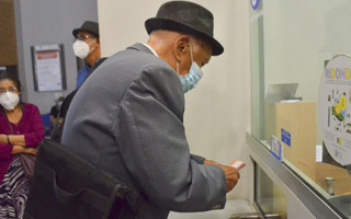 Polémica suspensión de PGU a 13 mil pensionados: Las medidas de la PDI e IPS y qué habría fallado