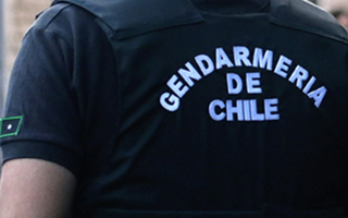 Ingreso de ron y viagra además de "módulos bancarios": La red de corrupción de gendarmes en Puerto Montt