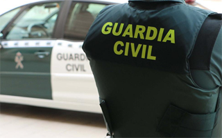 Joyería, ropa de lujo y dinero: Detienen a grupo de chilenos que habría robado en una decena de casas en España