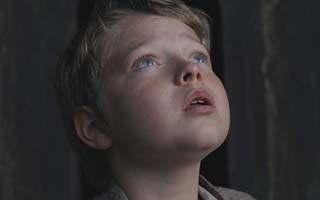 Hamnet: La actuación del niño de 12 años que se robó miradas y la escena improvisada que quedó en la película