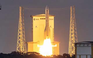 Por primera vez con un tripulante comercial: Cohete Ariane 6 despega de Guayana para la red Amazon Leo