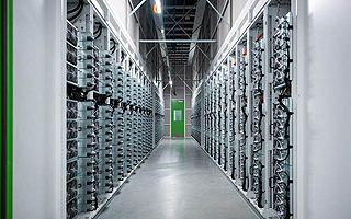 Explosión de data centers: Santiago cuadruplicará capacidad en 5 años y se consolida como polo digital regional