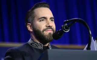 Bukele en problemas: Caída del bitcoin presiona la deuda de El Salvador y complica la relación con el FMI