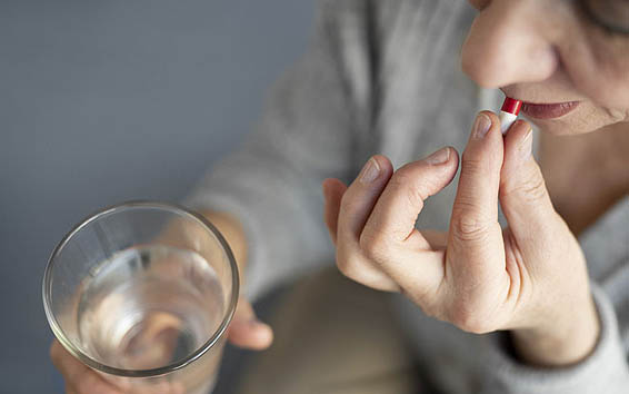 Estudio basado en 900 mil mujeres concluye que terapia hormonal para menopausia no conlleva mayor riesgo de muerte