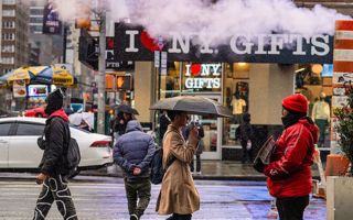 Alcalde de Nueva York impone toque de queda ante llegada de poderosa tormenta de nieve y viento