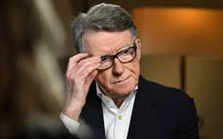 Policía británica detiene al exembajador de Reino Unido en EE.UU. por sus lazos con Epstein