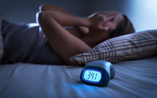 Estudio determina horas y minutos exactos que un adulto debe dormir para reducir el riesgo de resistencia a la insulina