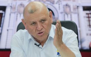 Muere en accidente el candidato presidencial peruano Napoleón Becerra mientras se dirigía a actividad de campaña