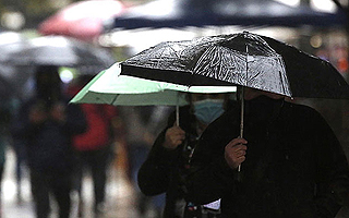 Sistema frontal en zona centro sur: Hay rutas cortadas, personas aisladas y más de 30 mil sin luz