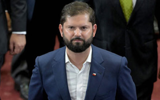 Boric abre nueva oficina en Bellavista y comienza a conformar su equipo con excolaboradores de La Moneda