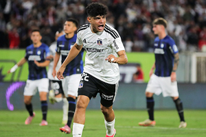 Se afirma la era Ortiz: Colo Colo vuelve a ganar y sigue puntero en el Campeonato Nacional... Revisa los goles ante Huachipato